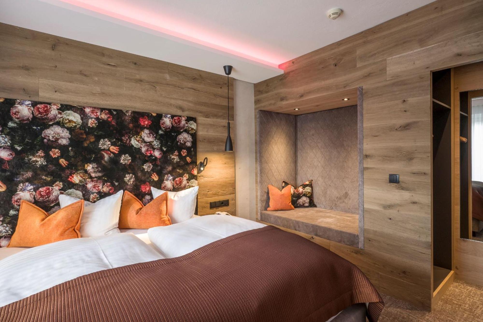 Hotel Jaegerhof Майрхофен Экстерьер фото