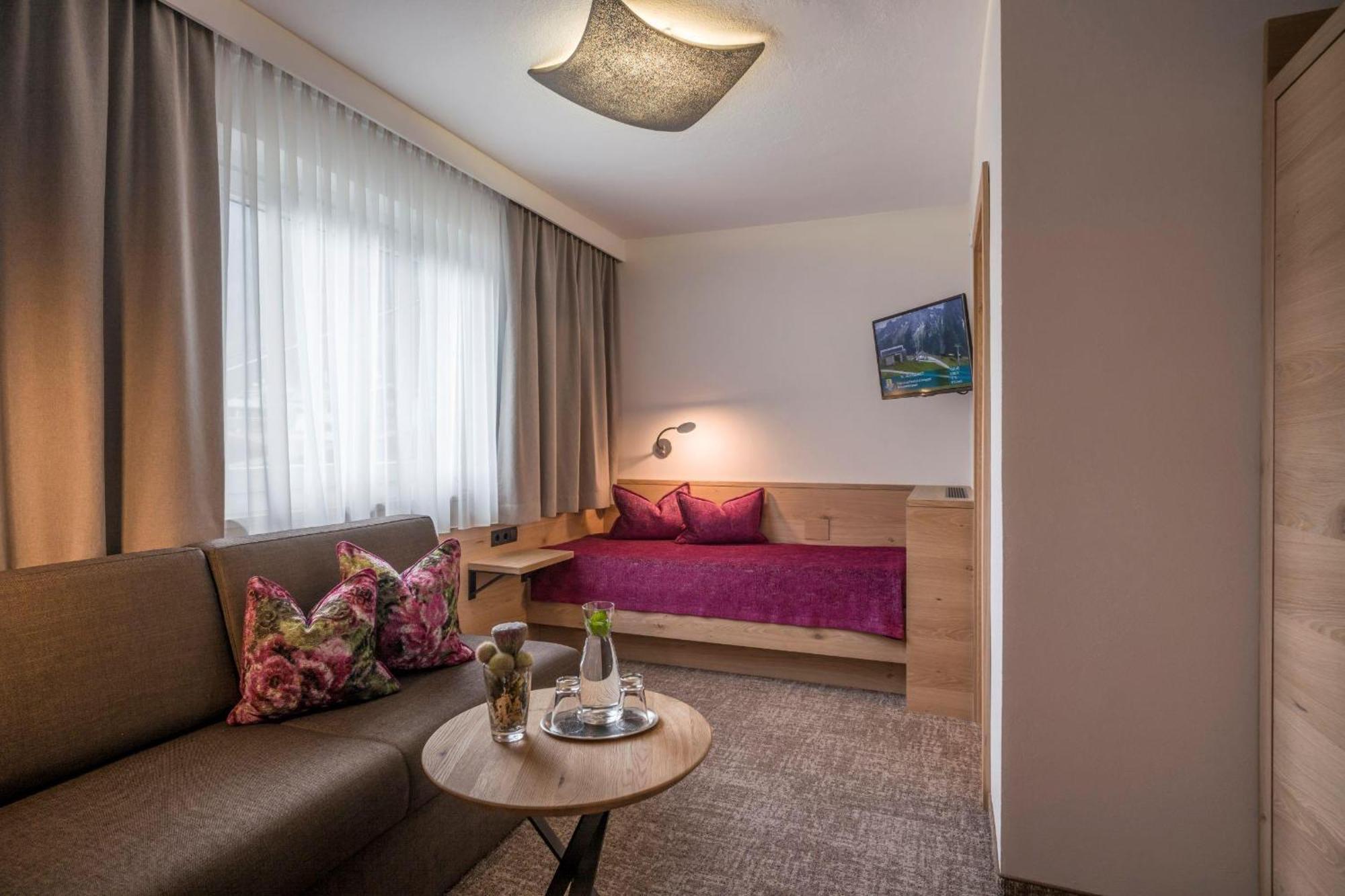 Hotel Jaegerhof Майрхофен Экстерьер фото