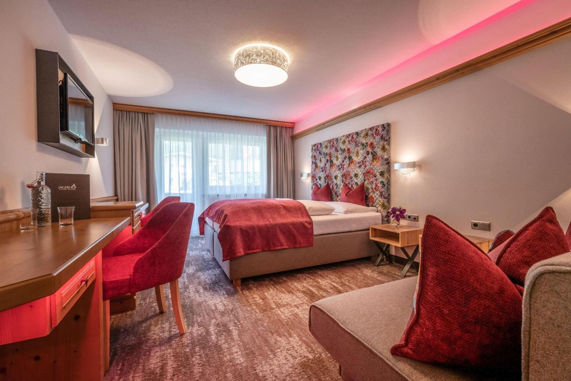 Hotel Jaegerhof Майрхофен Экстерьер фото
